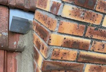 Pose de solin d'étanchéité cheminée Le Vésinet a Le Vésinet 78110 - en cours
