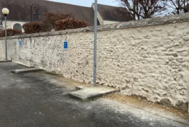 Piquage d'un mur en meulière Les Clayes a Les Clayes-sous-Bois 78340 - vue generale