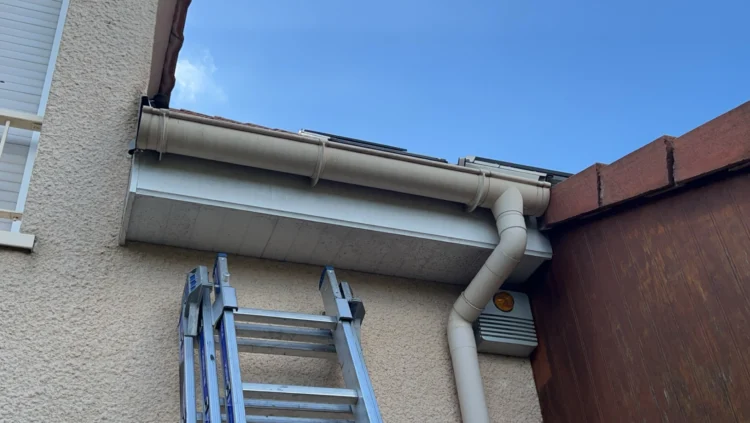 Remplacement gouttière PVC Villepreux 78450